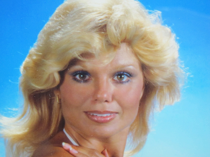 Vintage Hollywood Starlet Loni Anderson in White Bikini Color